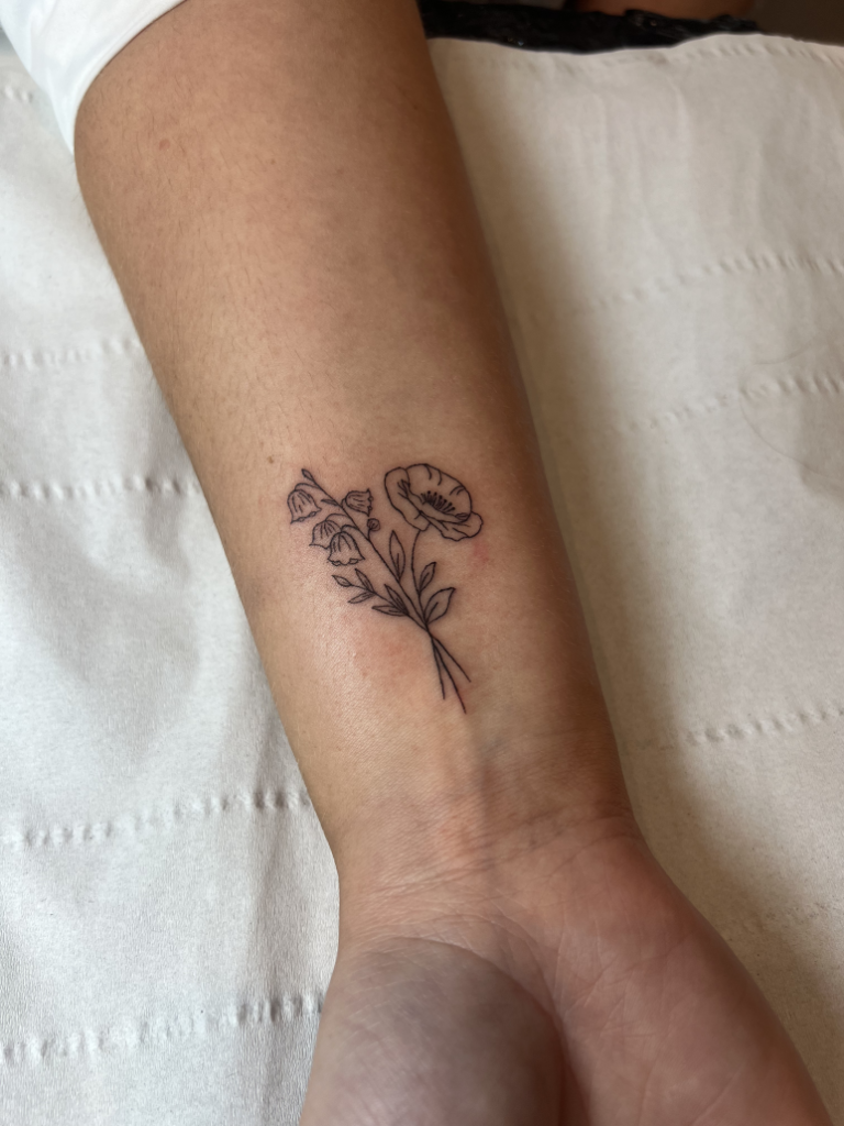 fineline tatutointi ruusu